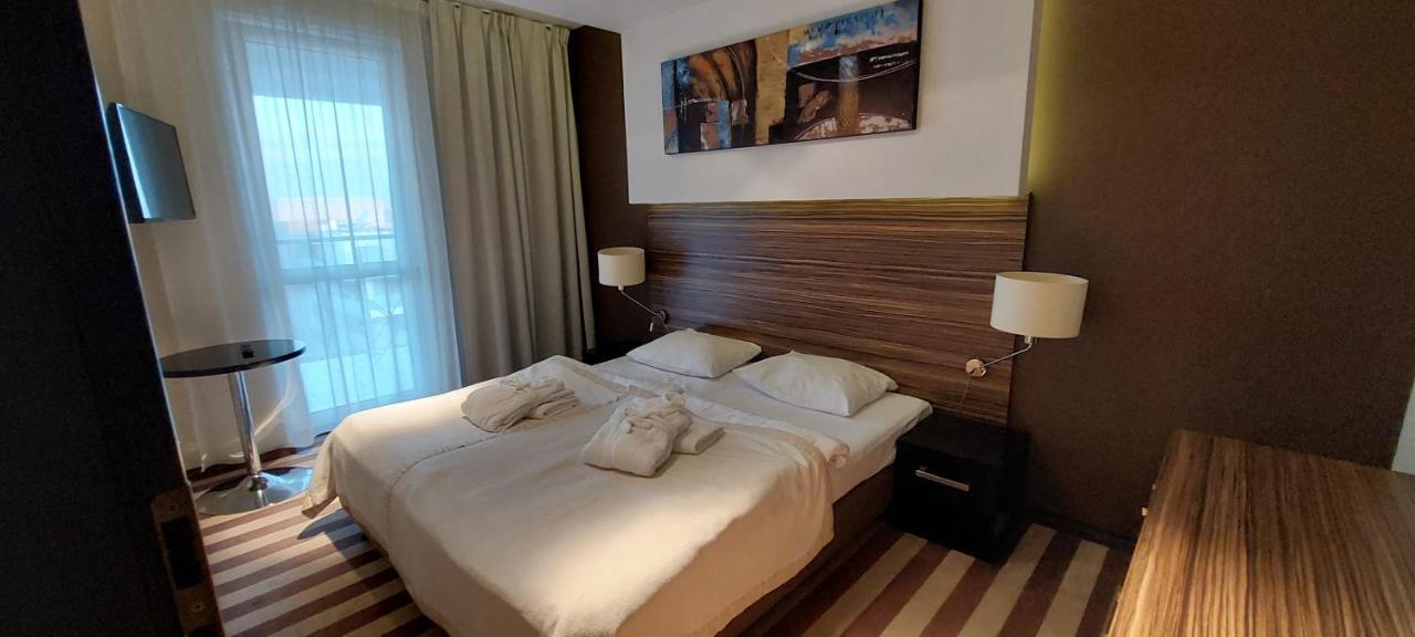 Apartament 2 Pokojowy Prywatny Z Aneksem Kuchennym W Hotelu Diva Kołobrzeg Exteriör bild